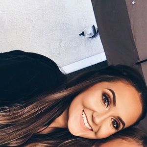 Meet your Posher, Ilona